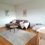 Huoneisto Beautiful With Seaview! 7th Floor Free Parking!
