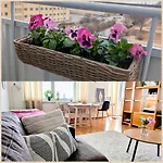 Beautiful With Seaview! 7th Floor Free Parking!