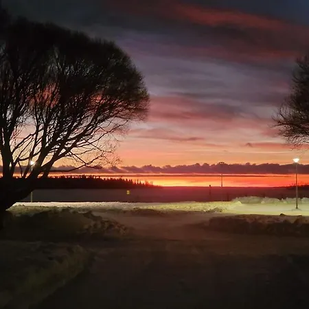 Beautiful With Seaview! 7th Floor Free Parking! * Kemi