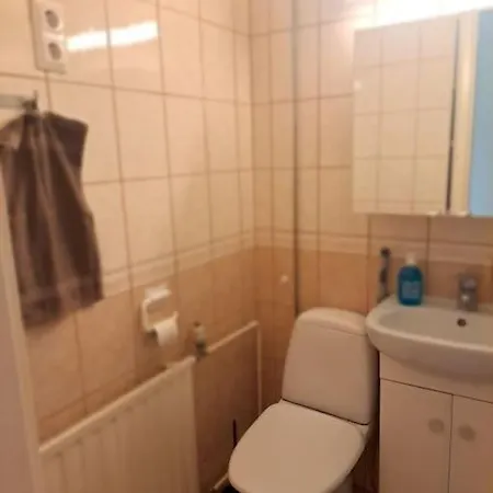 Beautiful With Seaview! 7th Floor Free Parking! Apartamento