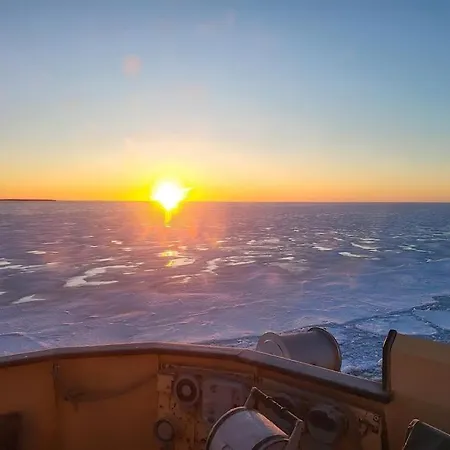 Apartment Beautiful With Seaview! 7th Floor Free Parking! Kemi