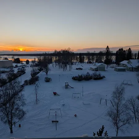 Beautiful With Seaview! 7th Floor Free Parking! Apartment