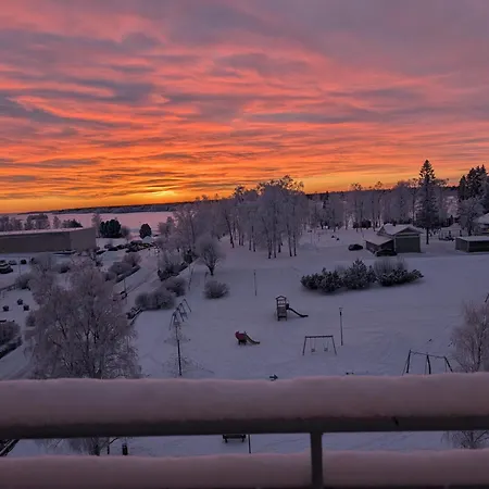 Апартаменты Beautiful With Seaview! 7th Floor Free Parking! *