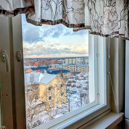 Apartment Beautiful With Seaview! 7th Floor Free Parking! *