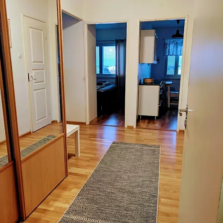 Beautiful With Seaview! 7th Floor Free Parking! Apartment Kemi