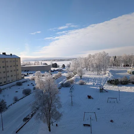 Apartment Beautiful With Seaview! 7th Floor Free Parking! *
