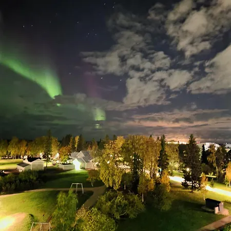 Beautiful With Seaview! 7th Floor Free Parking! Kemi