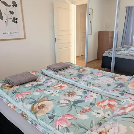 Apartamento Beautiful With Seaview! 7th Floor Free Parking! Kemi