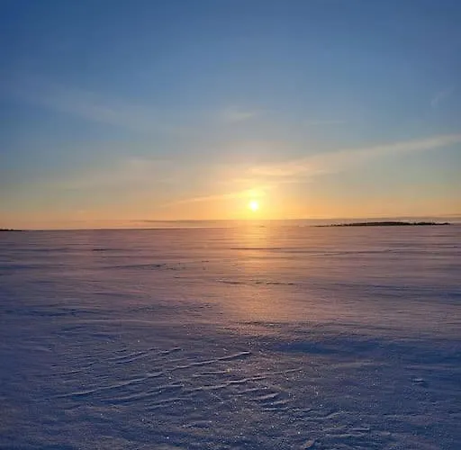 Beautiful With Seaview! 7th Floor Free Parking! Kemi