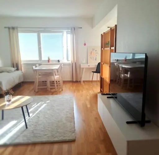 Beautiful With Seaview! 7th Floor Free Parking! Апартаменты *